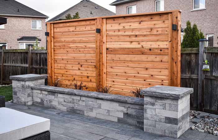 Backyard Decks & Privacy Fencing Companies In Whitby & Durham Region