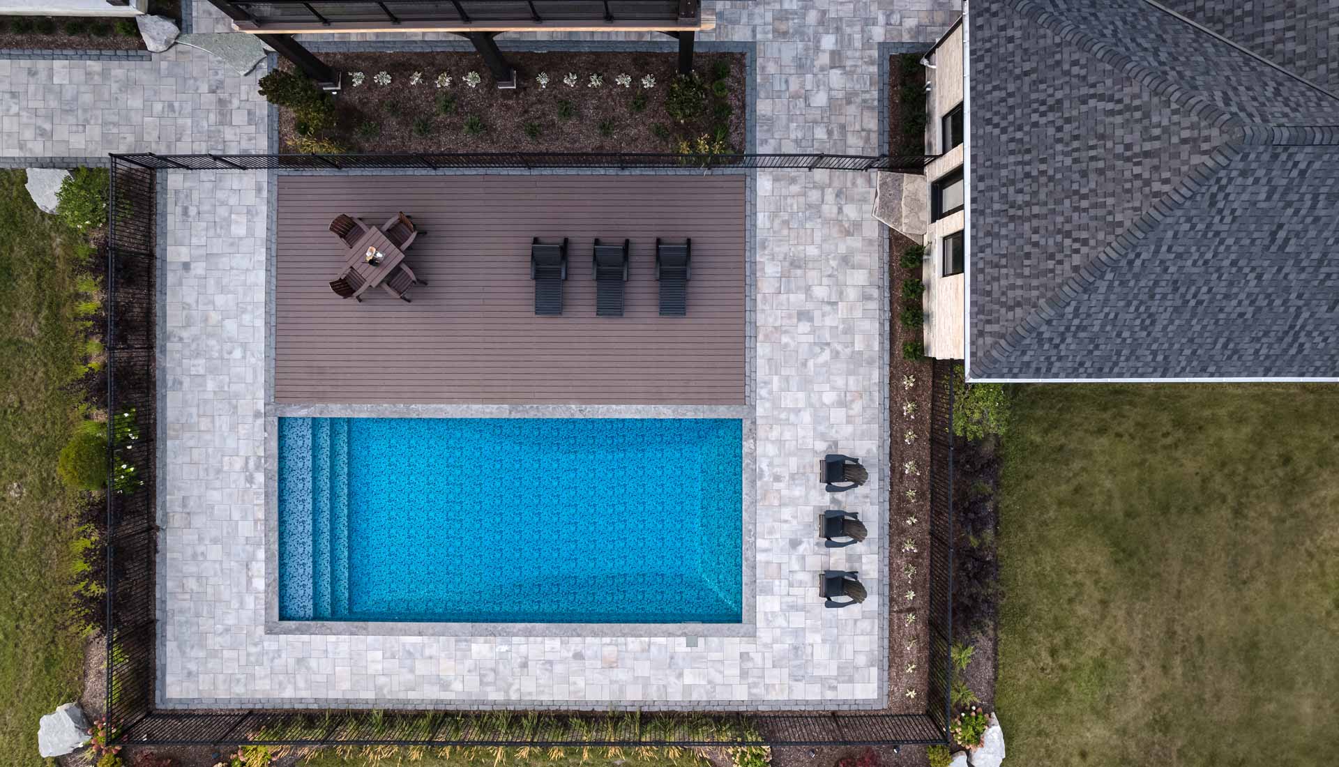 Clarington Landscaping Companies Hero BG